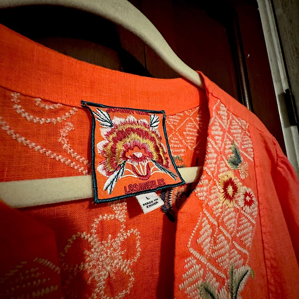 JOHNNY WAS Jailyn Puff Sleeve Weekend Top Coral Linen Embroidered Blouse SIZE L